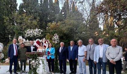 Atila Sertel'in oğlu Özgür Mustafa Sertel ile Merve Çelik evlendi