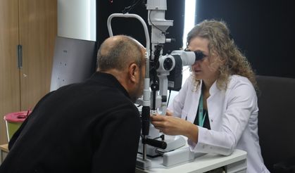 Kornea nakli olan hastalar, hekimlerini ziyaret etti