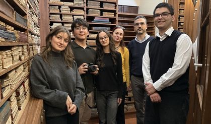Tarihin tozlu raflarına gençlik dokunuşu: Tire’nin hazinesi Necip Paşa Kütüphanesi liselilerin kadrajında hayat buldu