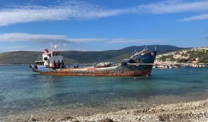 Başkan Balkan’dan Urla’da kaçak söküm tepkisi: Gemi buradan gidene kadar her pazar eylemdeyiz