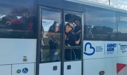 Uşak deplasmanı dönüşü terör: Balıkesirspor taraftar otobüsüne taşlı saldırı