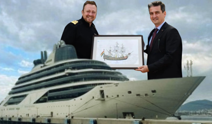 Çeşme Ulusoy Limanı yılın ilk kruvaziyerini ağırladı