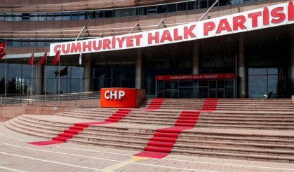 CHP'de operasyon hareketliliği: 5 oturumlu zirve ile yeni yol haritası çiziliyor