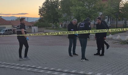 Sanal medyada tartışıp, parkta kavga ettiler!