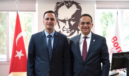 İzmir’de istifa furyası sürüyor