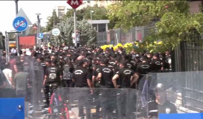 Madencilere bakanlık önünde gözaltına