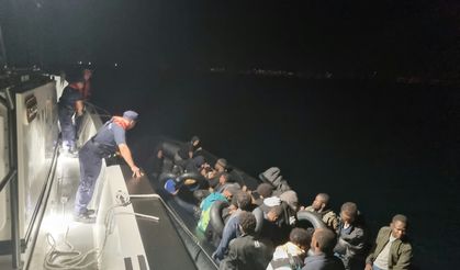 İzmir'de 57 düzensiz göçmen kurtarıldı