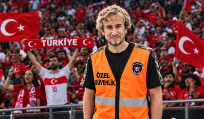 Milli maçta sürpriz görev!