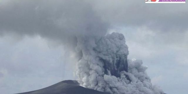 Tonga Yanardağı'ndaki patlama uzaya büyük bir su buharı bulutu gönderdi