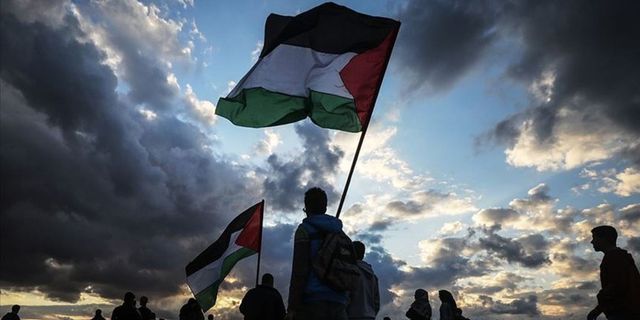 İsrail'de kamuda Filistin bayrağı yasaklandı