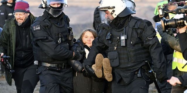 İklim aktivisti Greta Thunberg Almanya'da gözaltına alındı