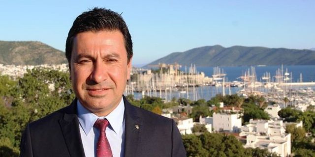 Bodrum Belediye Başkanı Aras’a yumruklu saldırı!