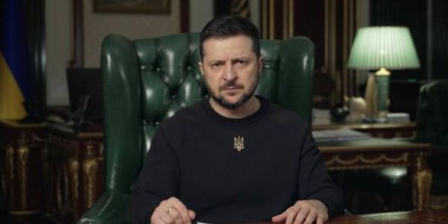Zelenski: Macron vaktini boşa harcıyor