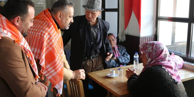CHP'li Aslanoğlu 5 ilçe birden gezdi: Hüsran yaşayacaklar