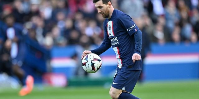 Lionel Messi kulüp ve milli takım kariyerinde 800 gole ulaştı