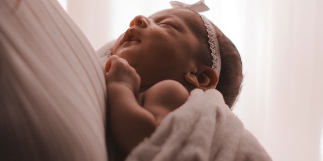 Depremzede bebeklere sütanne aranıyor