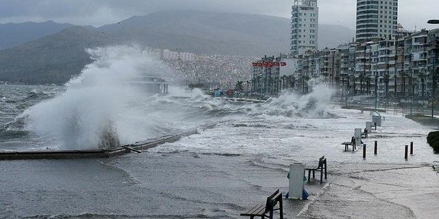 İzmir için kritik yağış ve fırtına uyarısı