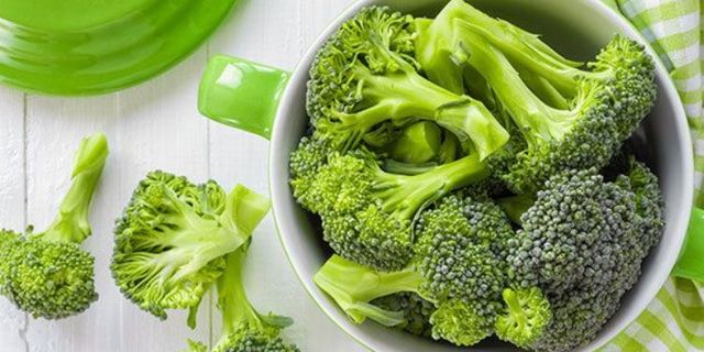 Brokoli kansere karşı koruyucu mu? Brokoliyi çok fazla haşlarsanız ne olur? Brokolinin faydaları?