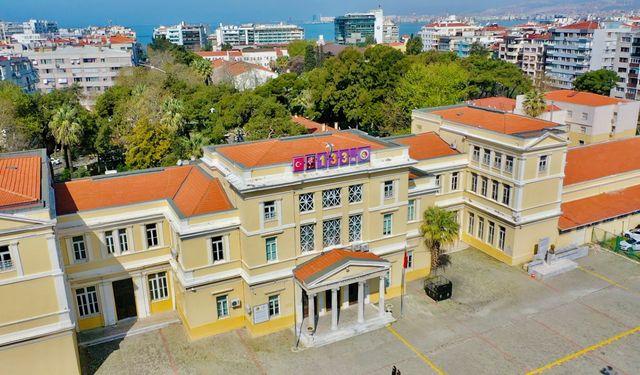 İzmir Atatürk Lisesi’nin başarısını kim baltalamak istiyor?
