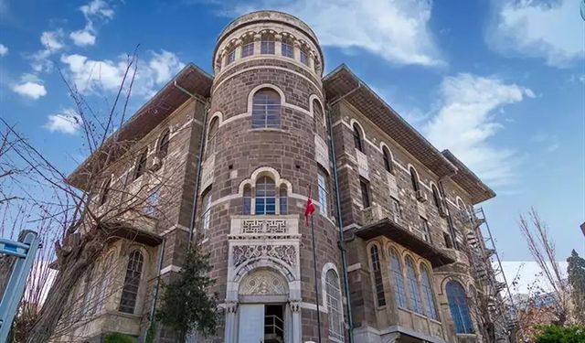 The heart of history and art: İzmir Archeology Museum