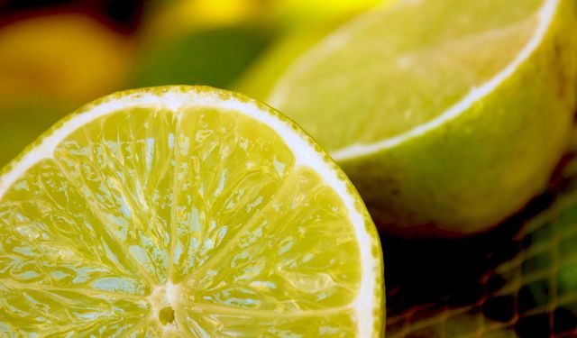 Limonun Bilinmeyen Sırrı: Uykusuz Gecelerin İlacı Oluyor!