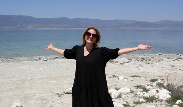 Kuruma tehlikesiyle karşı karşıya olan Burdur Gölü için rap söylediler!