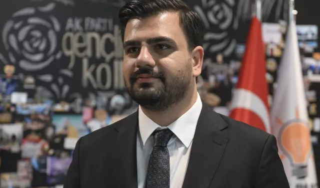 Eyyüp Kadir İnan, AK Parti Gençlik Kolları Başkanlığı'nı devrediyor