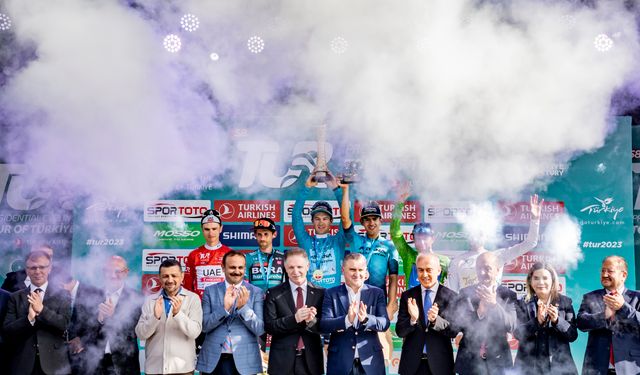 Cumhurbaşkanlığı Bisiklet Turu'nu kazanan Belçikalı Philipsen