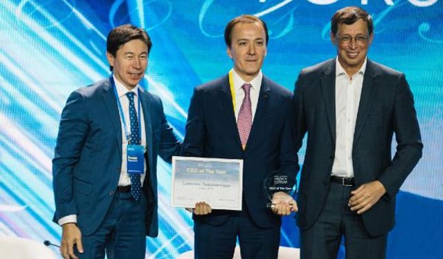 Nobel İlaç Yönetim Kurulu Başkanı Selçuk Tanrıverdi, Kazakistan’da yılın CEO’su seçildi 
