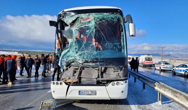 Yine yolcu otobüsü kazası! Ölü ve yaralılar var