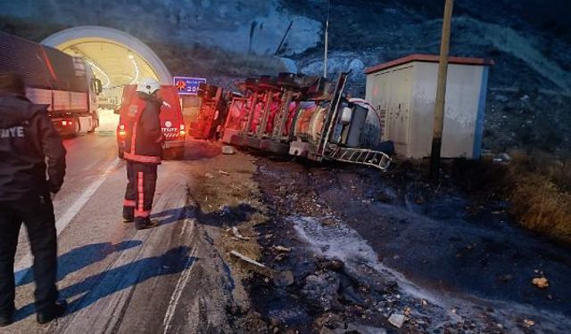 Malatya'da 2 ayrı kazada 3 kişi yaralandı