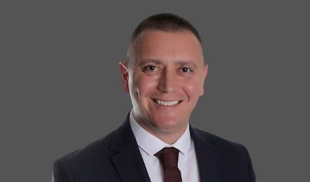 Efe Yakkan (CHP)