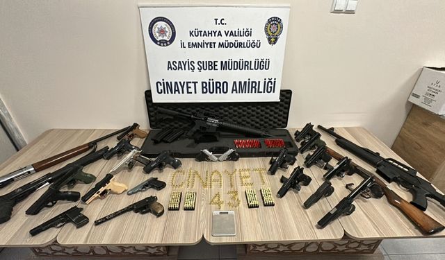 Kaçak silah ticareti operasyonunda beş tutuklama