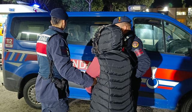 İzmir merkezli 9 ilde DHKP-C ve MLKP operasyonu: 9 tutuklama
