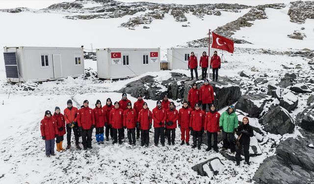 Türk Bilim Ekibi Antarktika'ya Ulaştı
