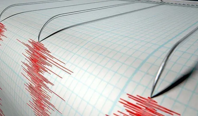 Ege Denizi 4.5'lik deprem ile sarsıldı!