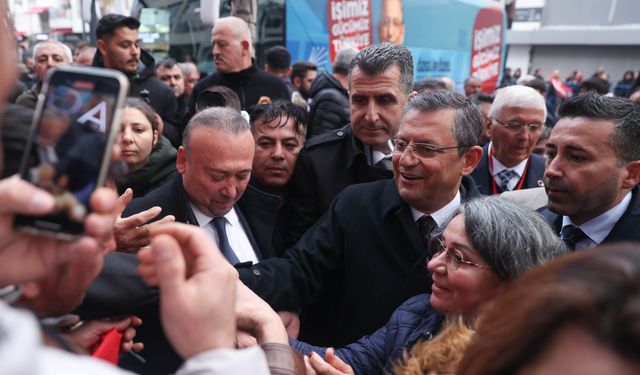 CHP Genel Başkanı Özel 'Eski dosttan düşman olmaz'