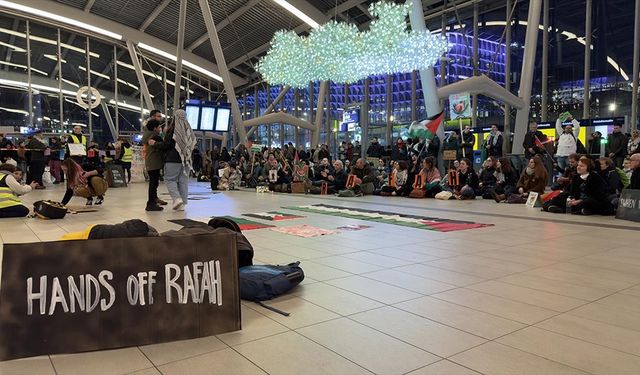 Hollanda'da Filistin'e destek eylemi