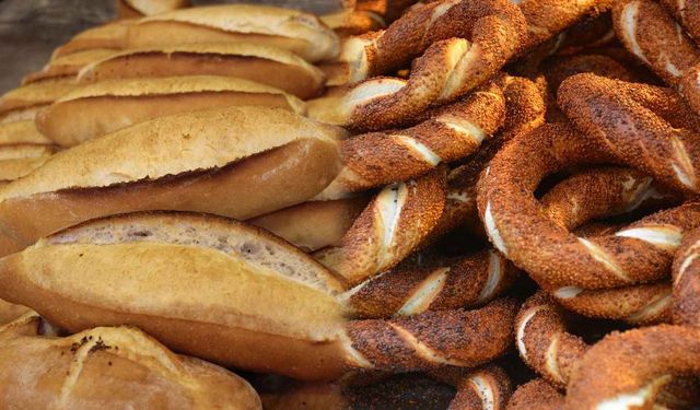 Bir ilçede daha ekmek ve simite zam geldi