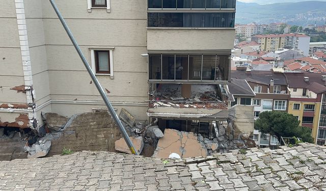 Bursa'da sağanak sırasında istinat duvarı çöktü; 2 yaralı