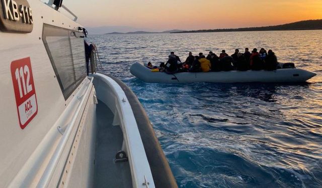 Çanakkale açıklarında 29 kaçak göçmen kurtarıldı
