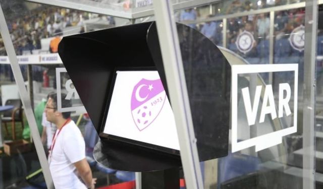Galatasaray - Fenerbahçe derbisinin VAR hakemi belli oldu