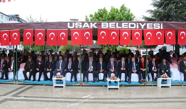 İzmir ve çevre illerde 19 Mayıs Atatürk'ü Anma, Gençlik ve Spor Bayramı kutlandı