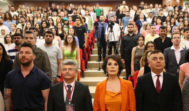 İzmir'de Uluslararası Turan Film Festivali başladı