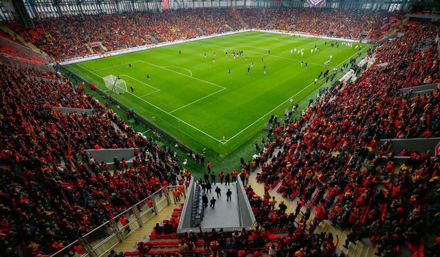 Göztepe-Fenerbahçe maçının bilet fiyatları belli oldu!