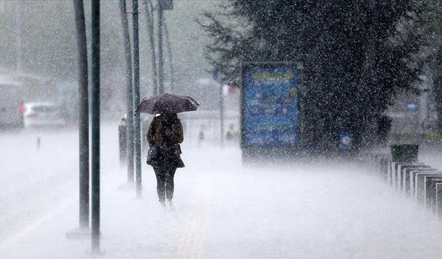 Meteoroloji'den 3 Şehre Sarı Kodlu Uyarı: Kuvvetli Sağanak Geliyor