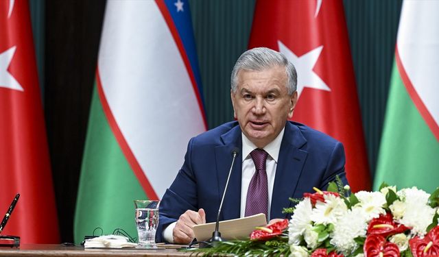 Mirziyoyev: Tarihi belgeyi imzaladık