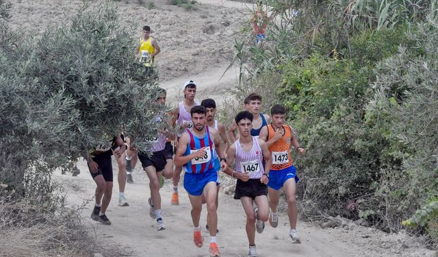 Eşsiz dağ manzaralarında atletizm keyfi