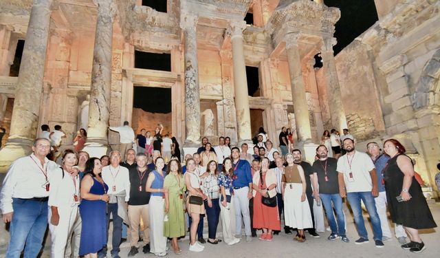 İZTO'dan Efes'e gece turu