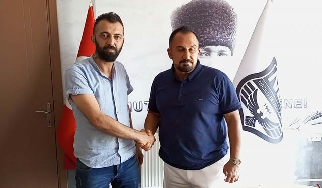 Nazilli Belediyespor'da Yeşilova imzaladı